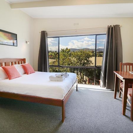 Off Mountain Accommodation Merrijig Εξωτερικό φωτογραφία