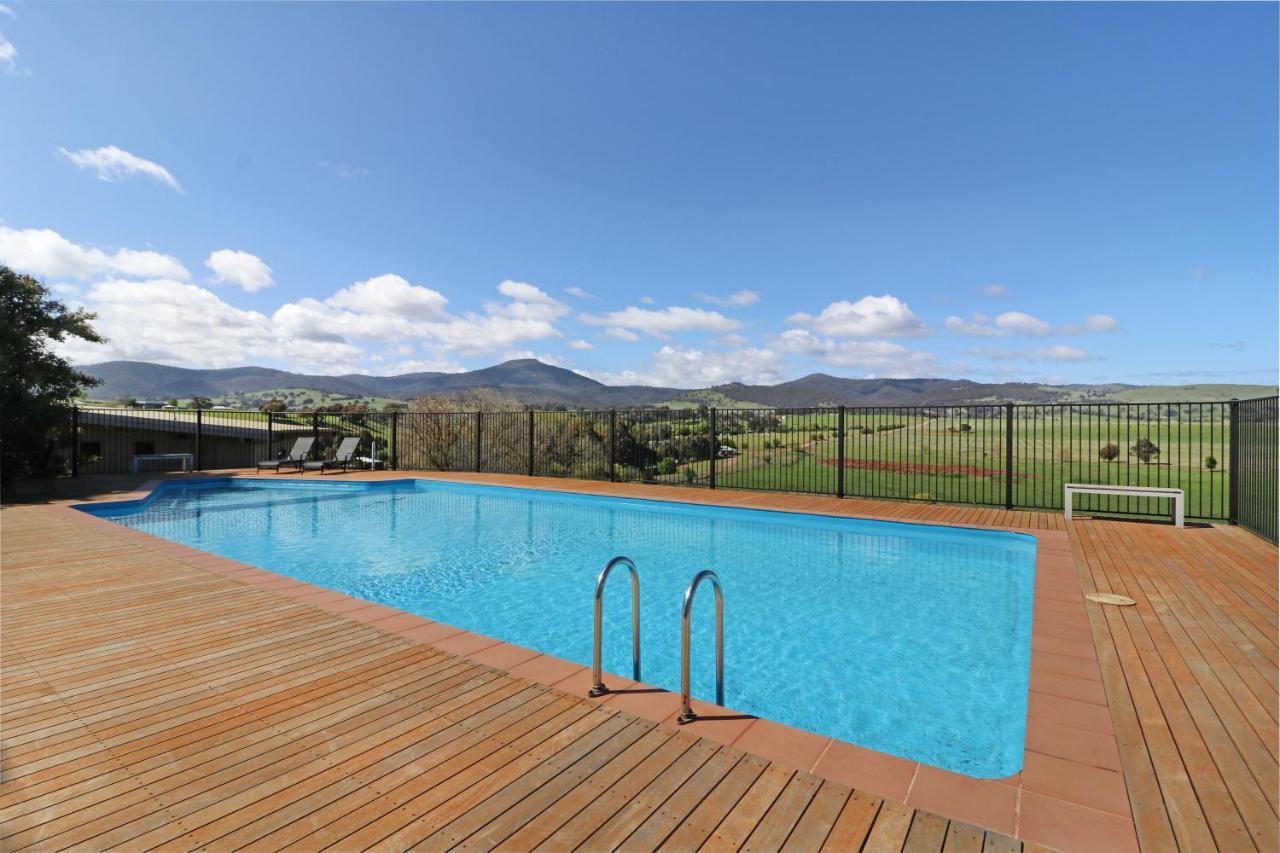 Off Mountain Accommodation Merrijig Εξωτερικό φωτογραφία