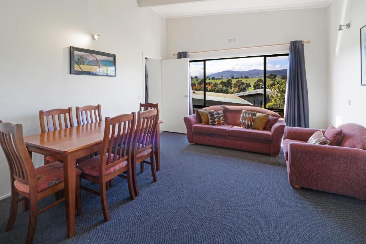 Off Mountain Accommodation Merrijig Εξωτερικό φωτογραφία